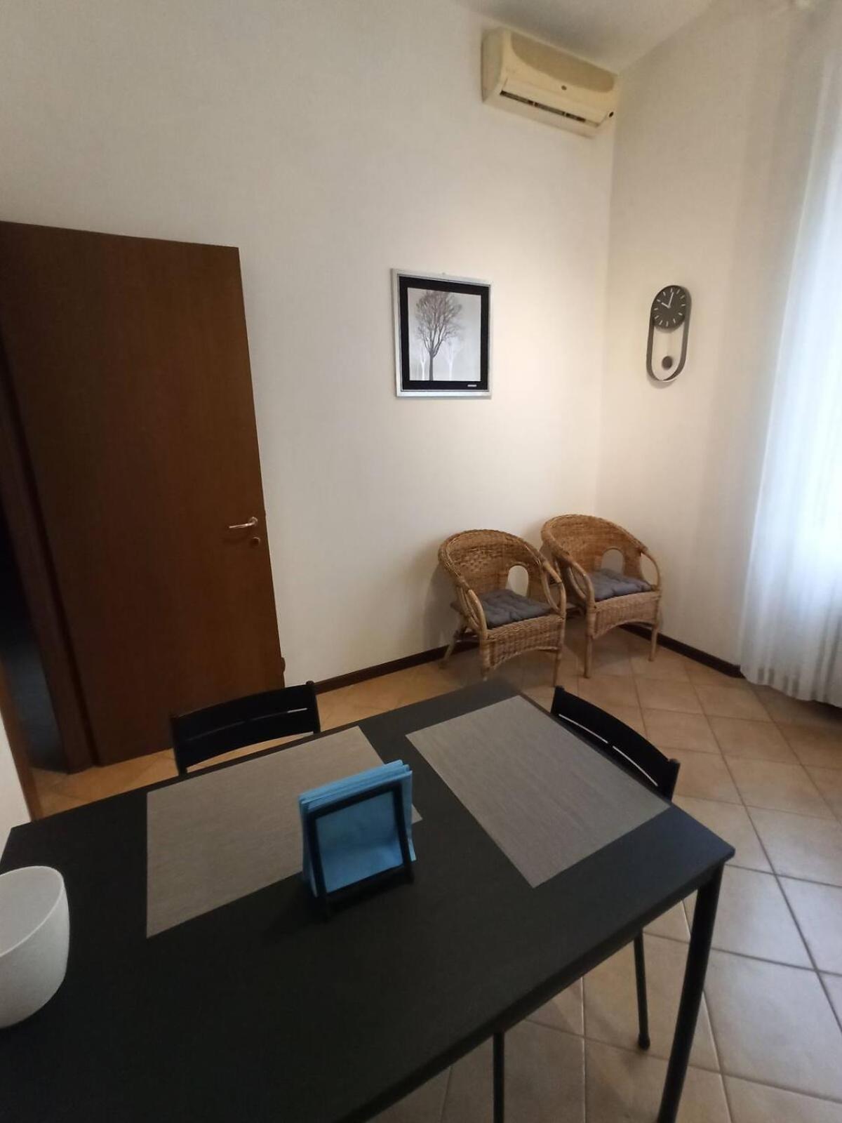 B&B Number 9 Болонья Екстер'єр фото